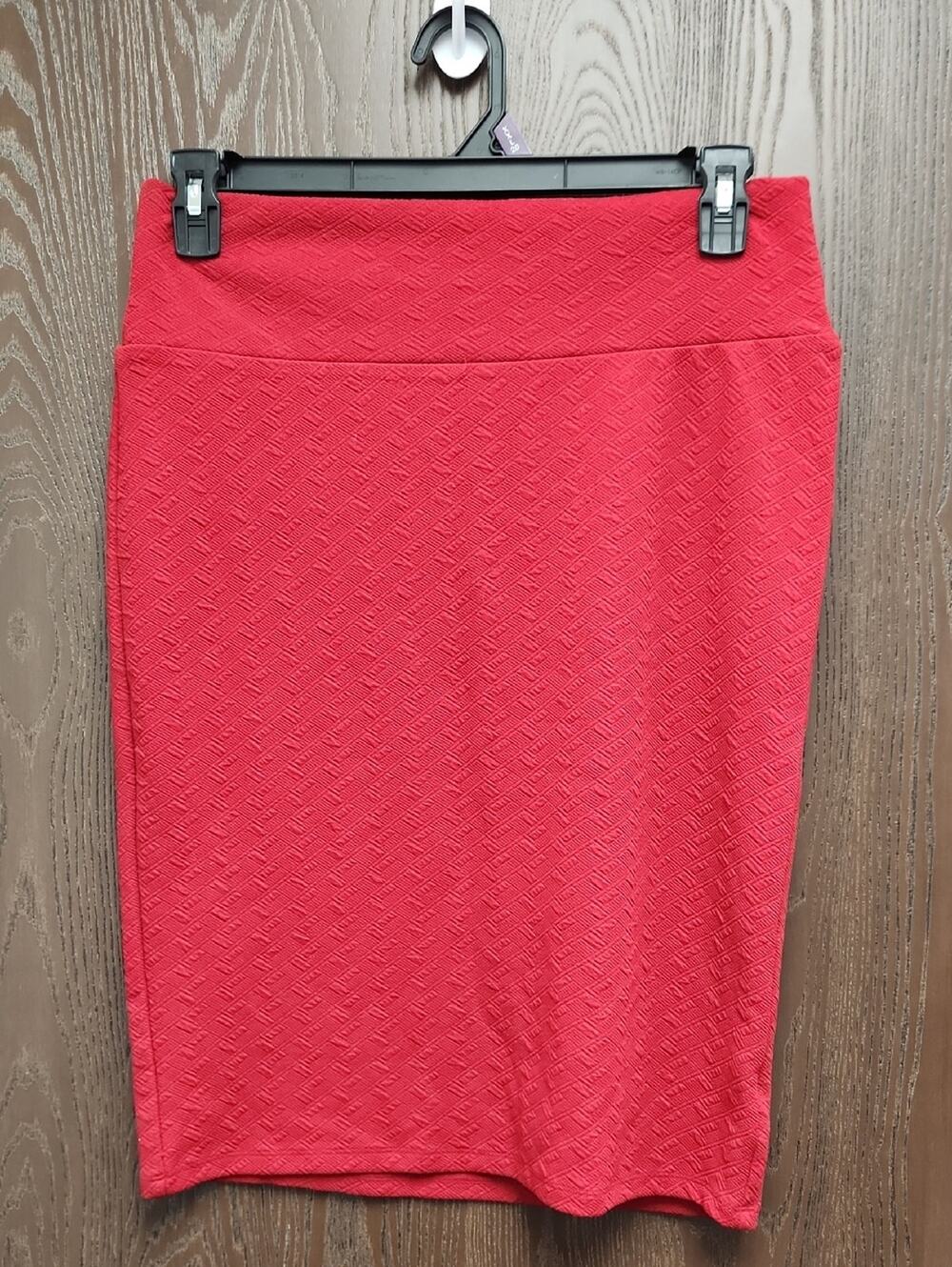 🚨2/$25 or 5/$50🚨LuLaRoe Red Textured Pencil Skirt